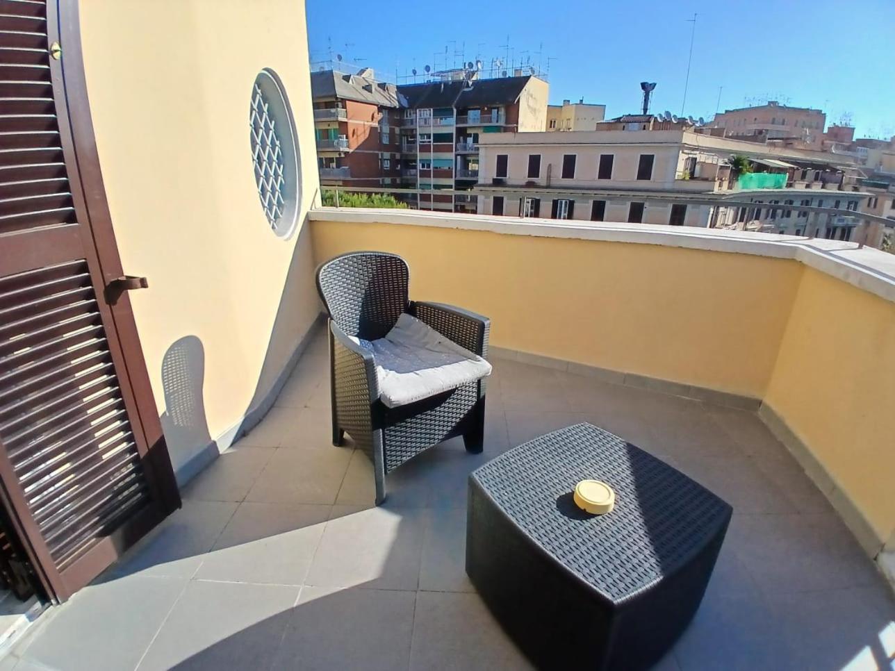 Re Di Rooftop
